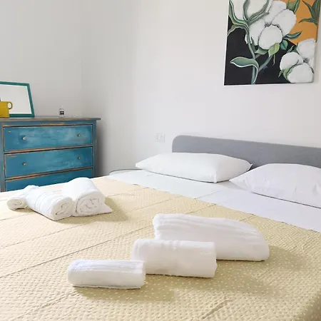 A Casuzza Al Centro,con Terrazzino Privato Appartamento