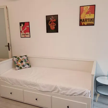 A Casuzza Al Centro,con Terrazzino Privato Апартаменты *