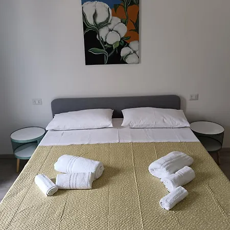 A Casuzza Al Centro,con Terrazzino Privato Апартаменты *